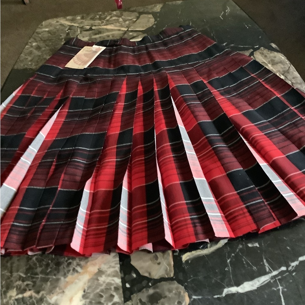 NWT Pendleton limited edition reversible red plaid pleated skirt size 12